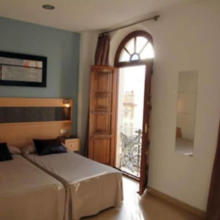 Hostal Plaza Ruiz Ceuta Exterior foto